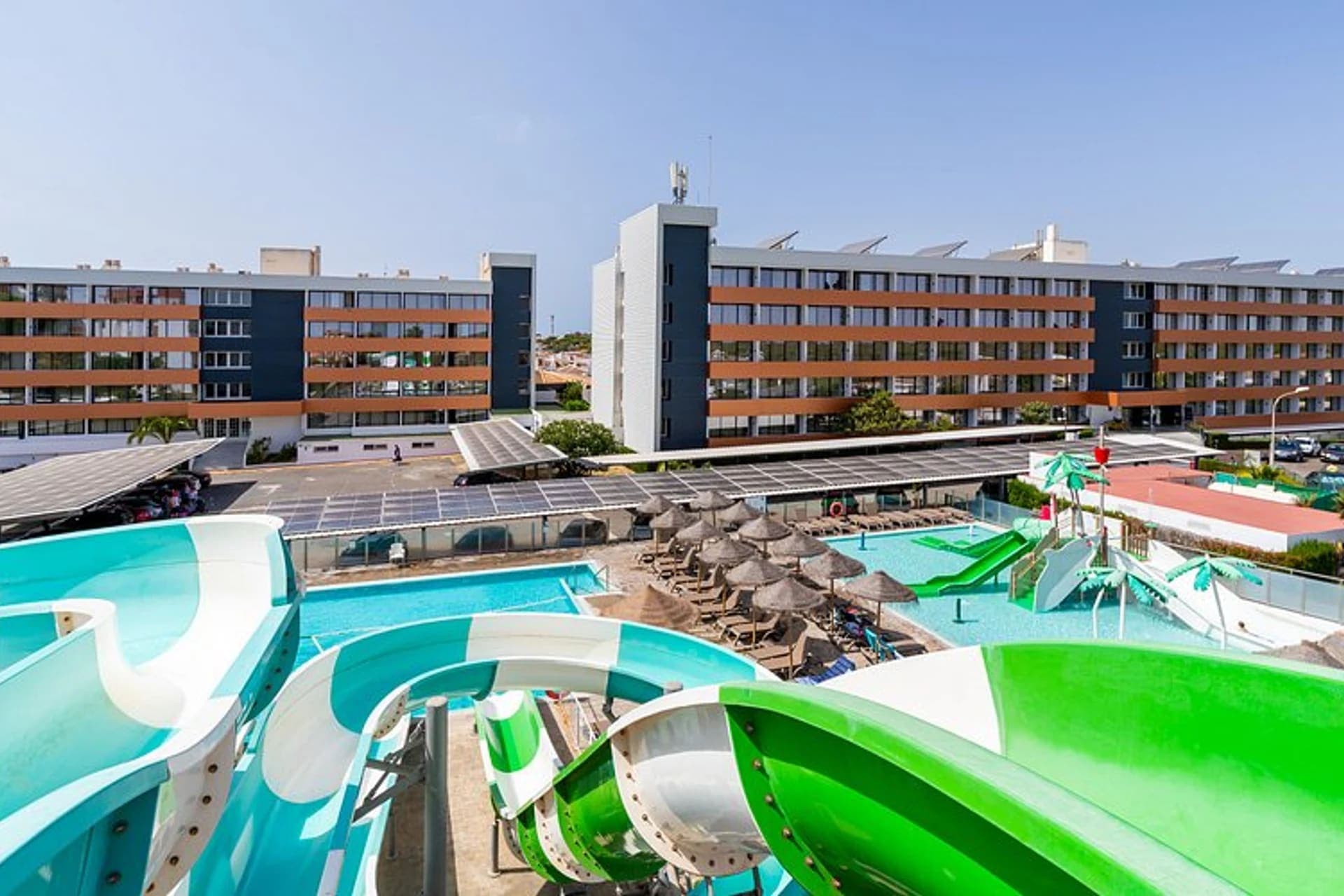 Ohtels Carabela — Pensión completa en Matalascañas el finde de Halloween